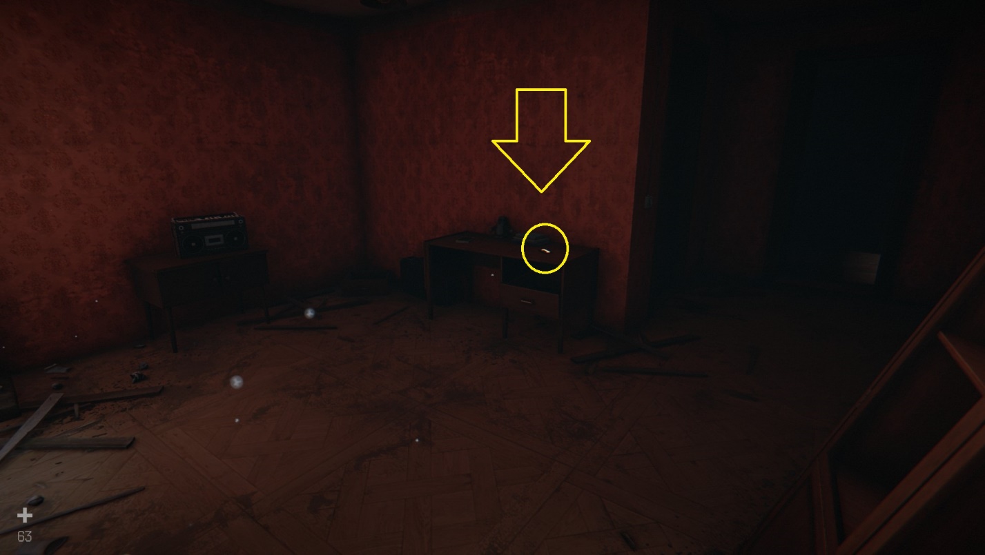 Комната на крыше с аудиокассетой на столе