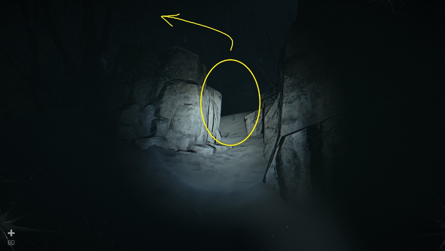 Заброшенная палатка с фотографией внутри