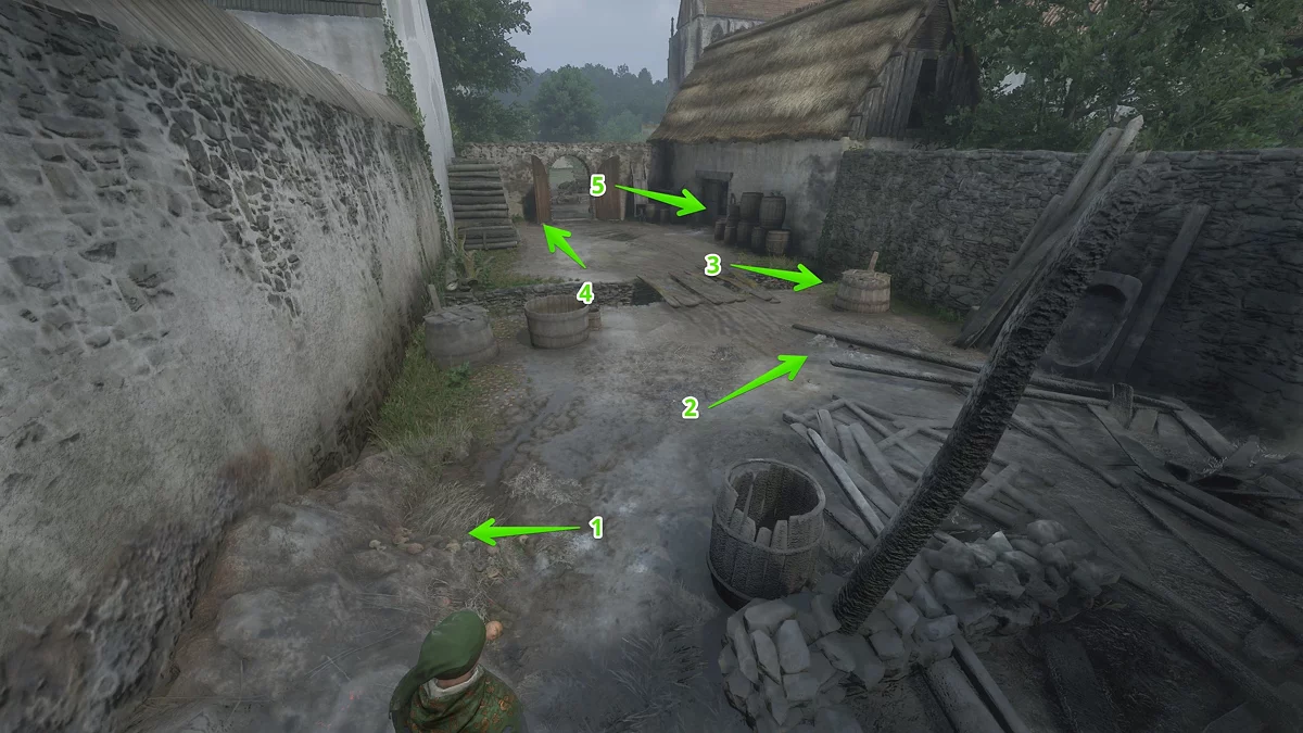 Место пожара у склада муки с уликами — следы масла, льняные рубахи и факел