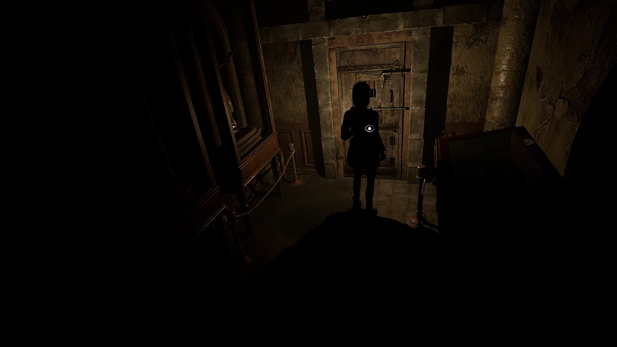 Нефритовое украшение за лестницей музея