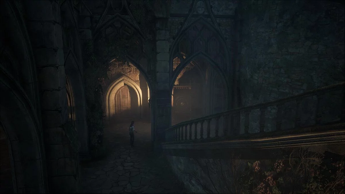 Шестнадцатый шкаф на улице у башни Гриффиндора