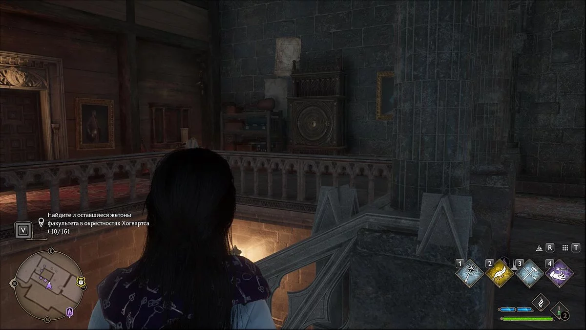 Тринадцатый шкаф у входа в музыкальный класс