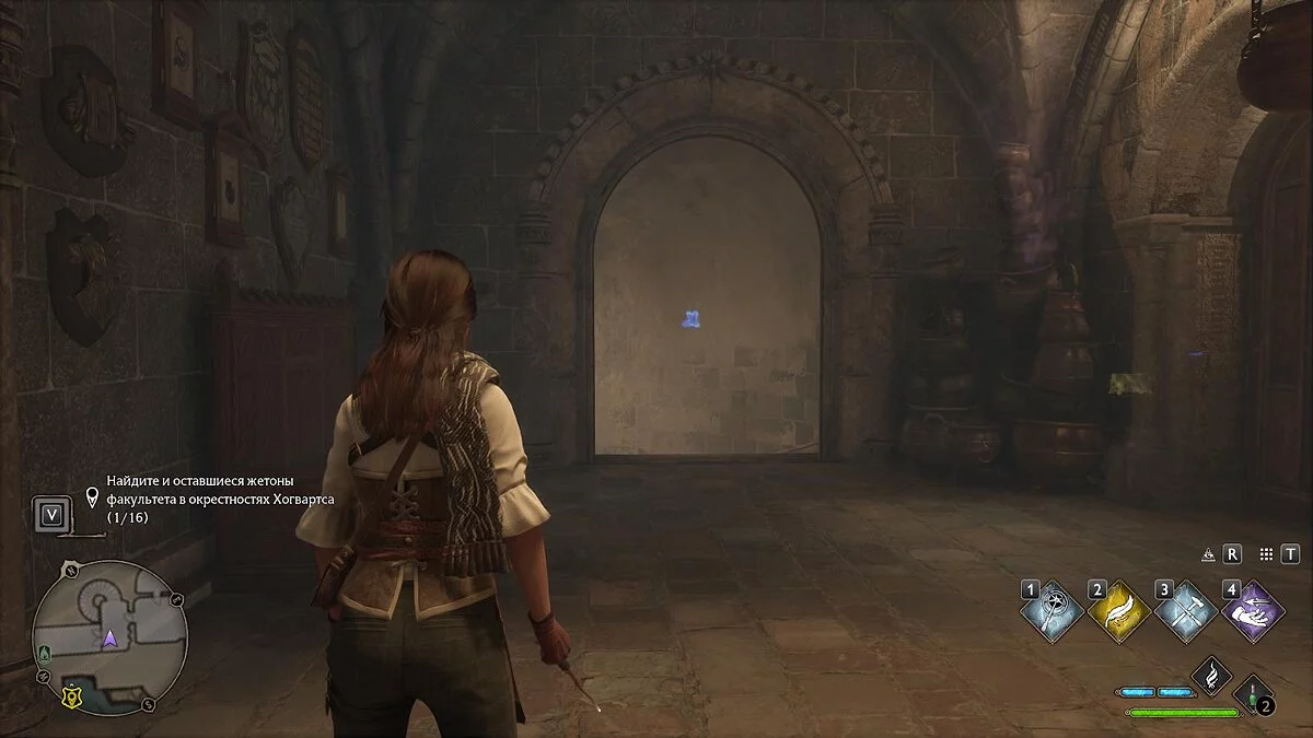 Двенадцатый шкаф факультета внизу лестницы