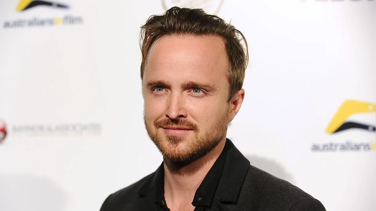 Аарон Пол — актёр озвучивания Роберта Робертсона (Мехамена) в Dispatch