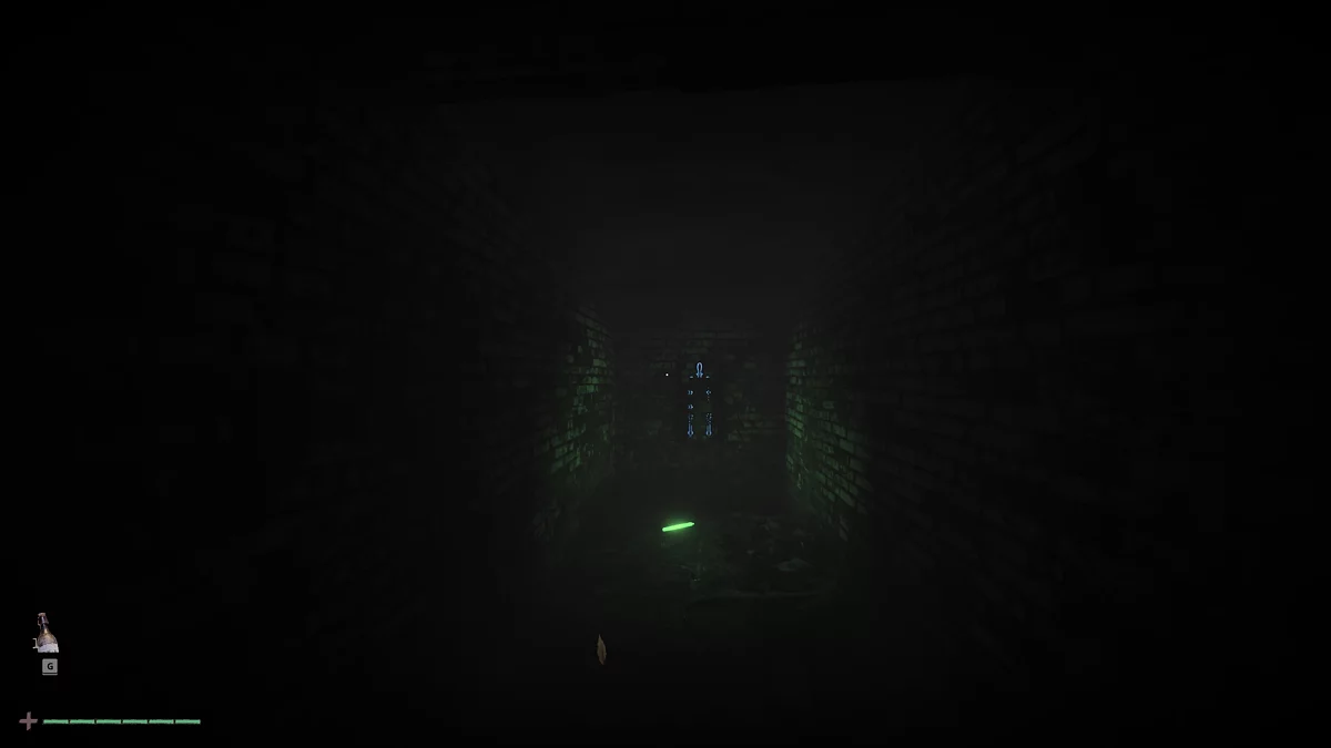 Первый рычаг в тёмном нише коридора