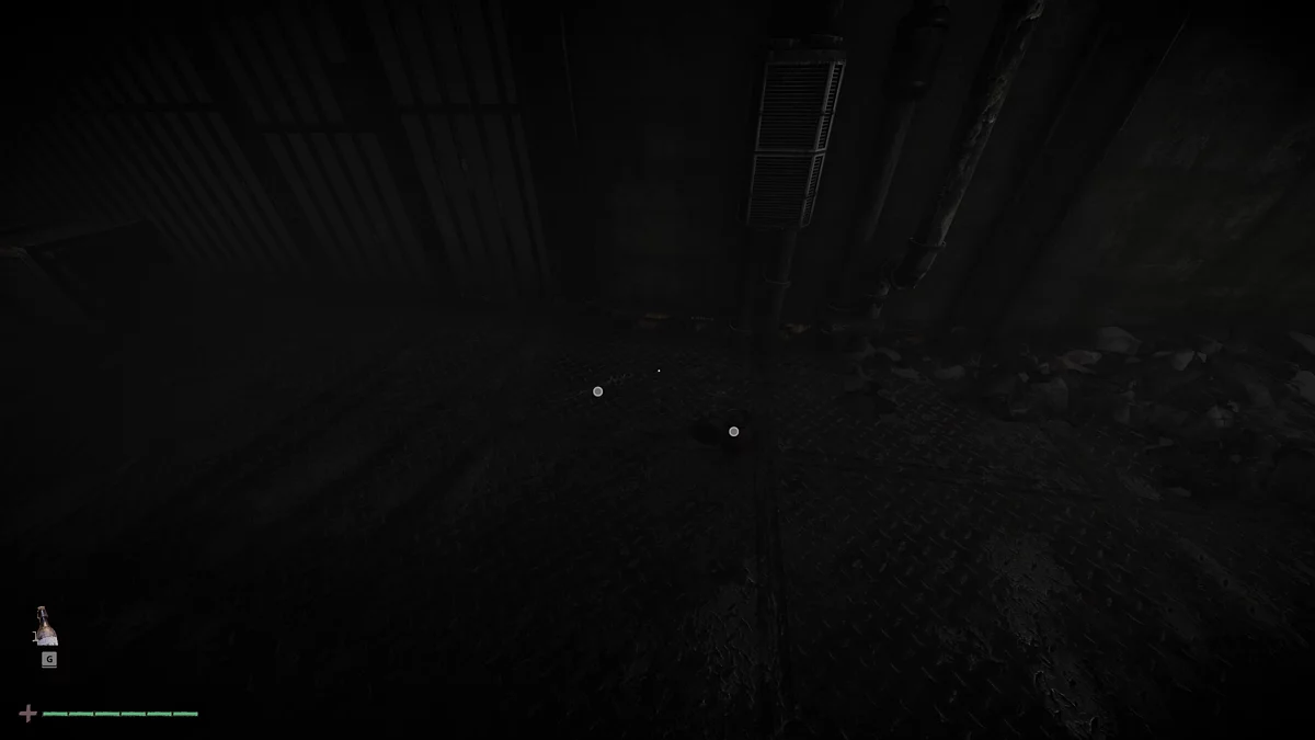 Коридор с клетками и припасами