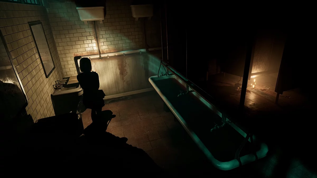 Вторая часть дневника Иоава на раковине в мужской уборной на первом этаже