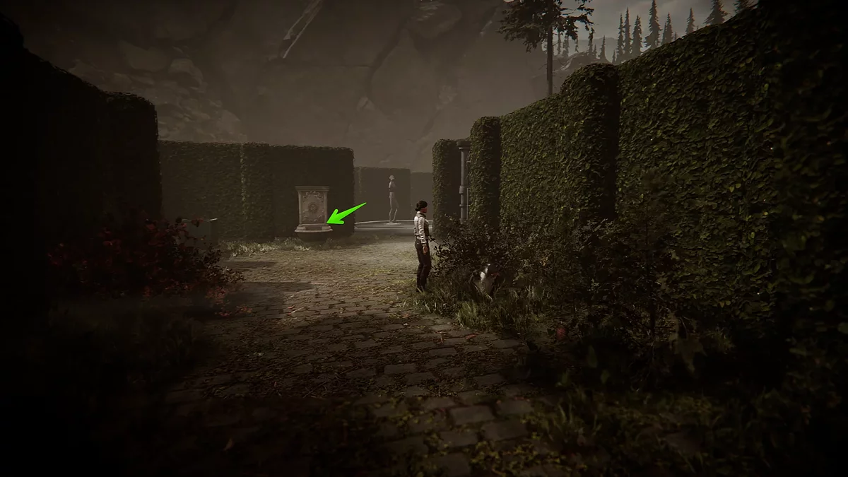 Сад у дома Анны Форальберг с работницей и фонтаном