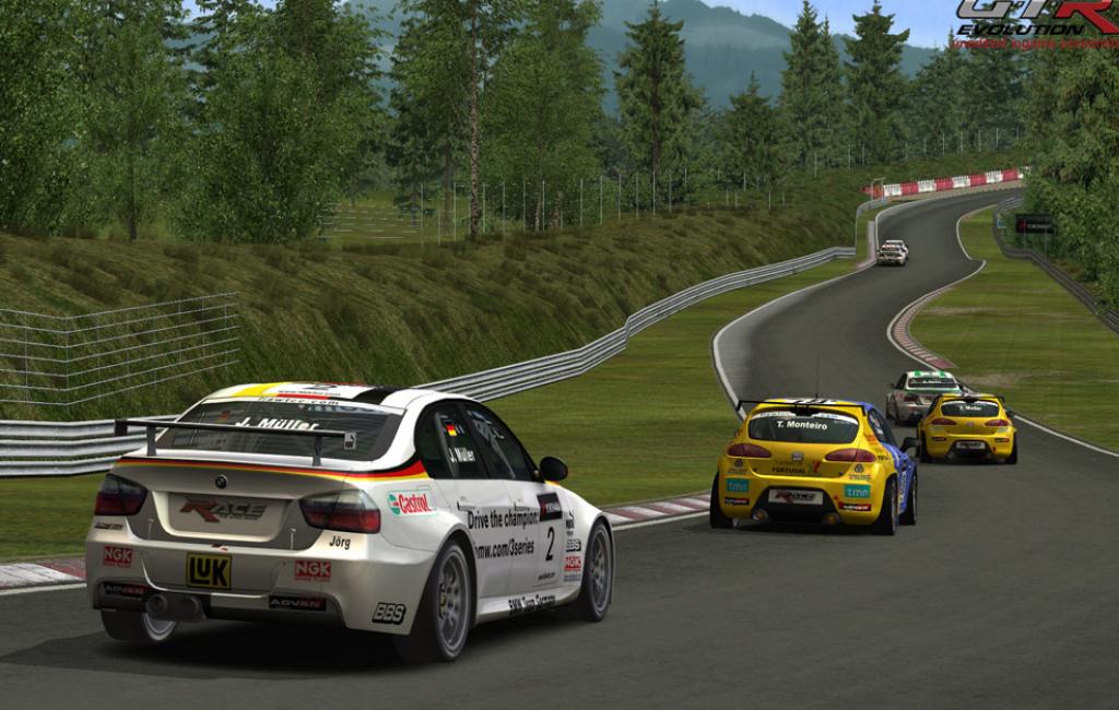 Скриншот из игры GTR Evolution - 2
