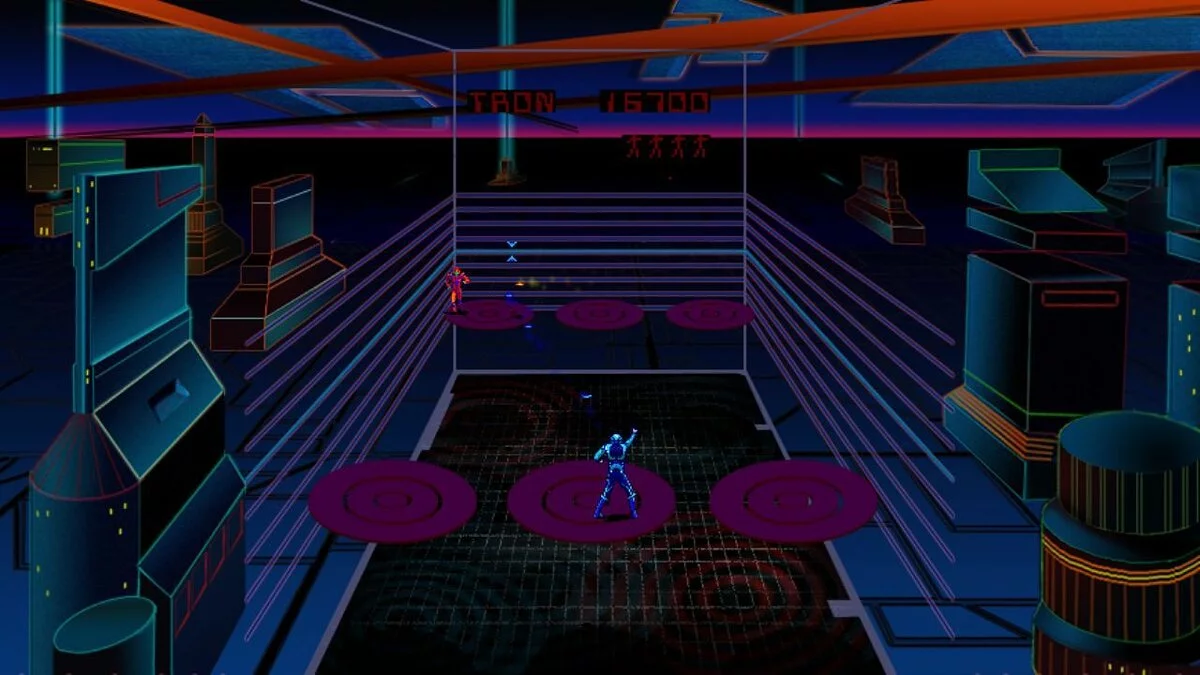 Скриншот из игры Discs Of Tron - 6