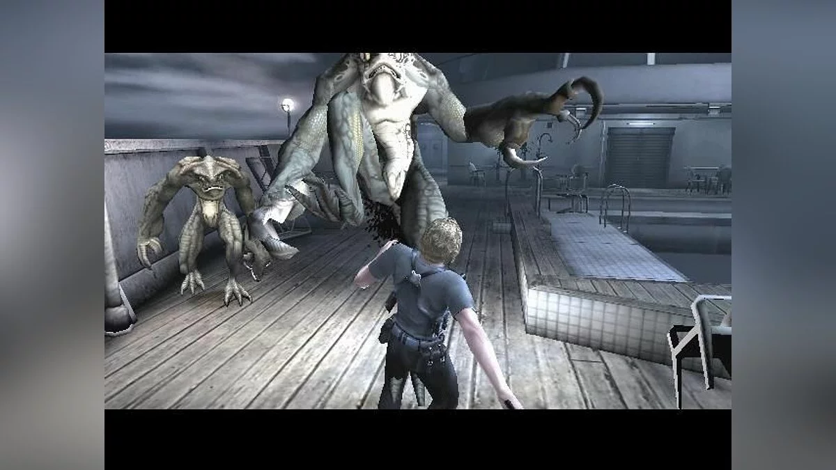 Скриншот из игры Resident Evil: Dead Aim - 7