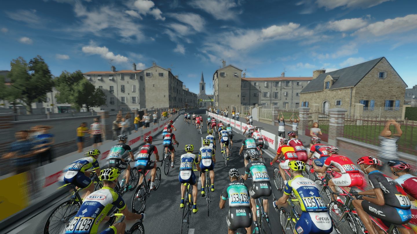 Скриншот из игры Tour de France 2018 - 14