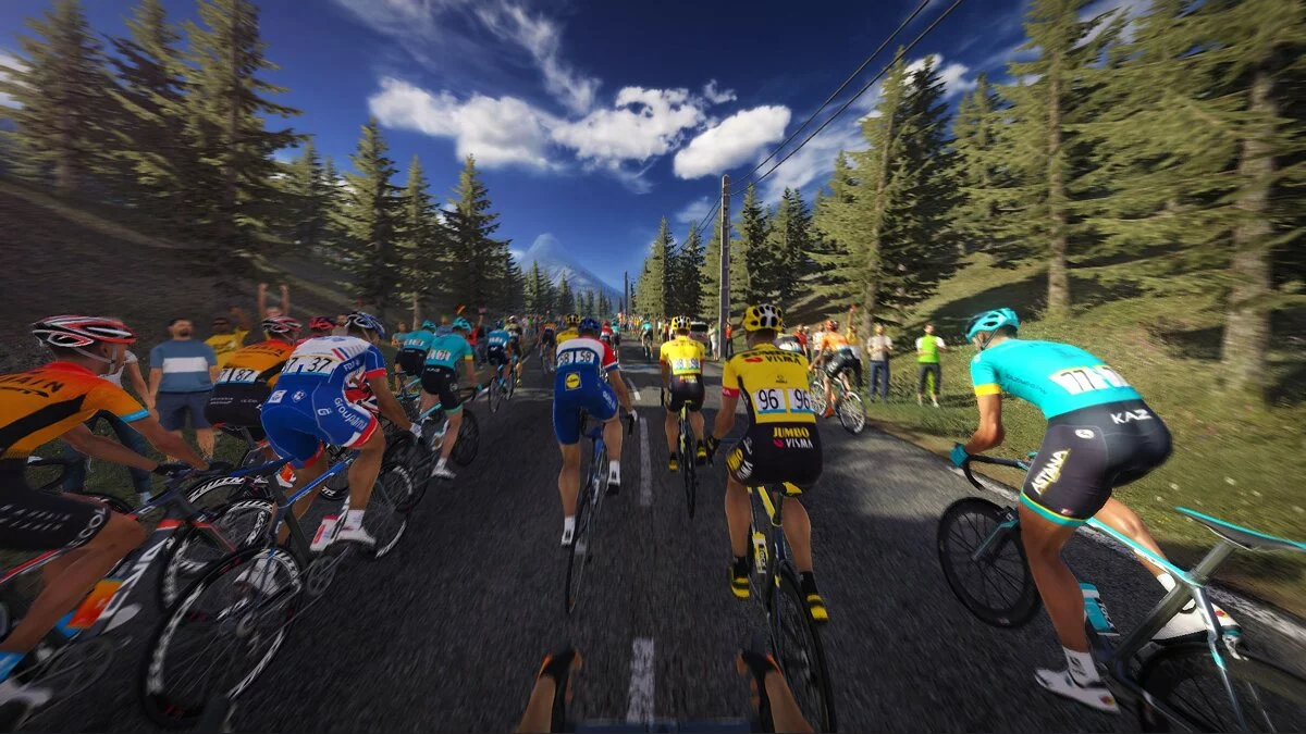 Скриншот из игры Tour de France 2020 - 17