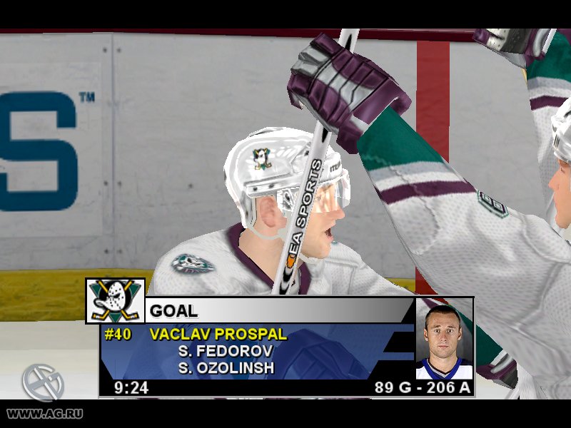 Скриншот из игры NHL 2004 - 43