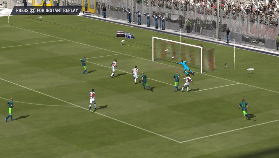 Скриншот из игры FIFA 13 - 88