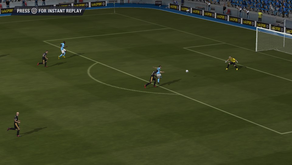 Скриншот из игры FIFA 13 - 251