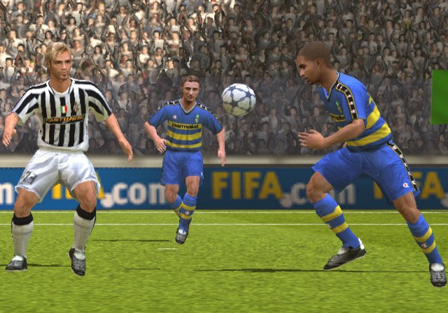 Скриншот из игры FIFA 2005 - 32