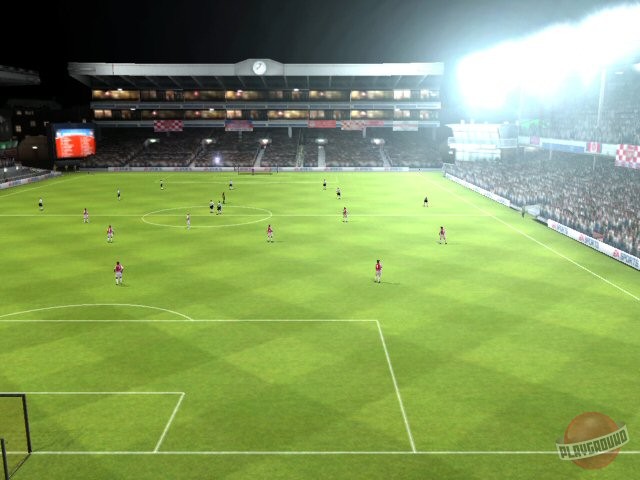 Скриншот из игры FIFA 2005 - 16