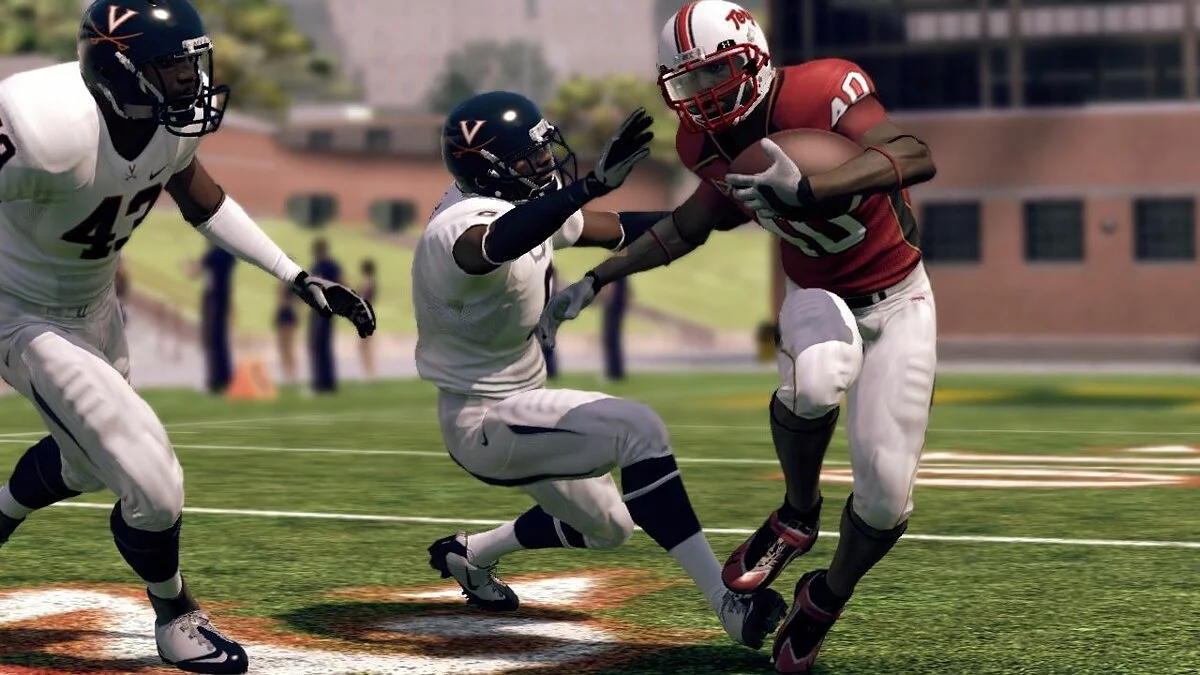 Скриншот из игры NCAA Football 11 - 7