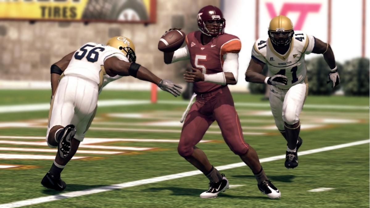Скриншот из игры NCAA Football 11 - 33