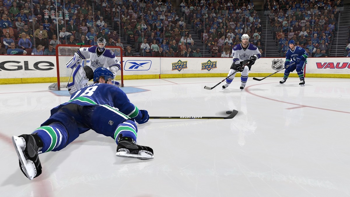 Скриншот из игры NHL 11 - 9