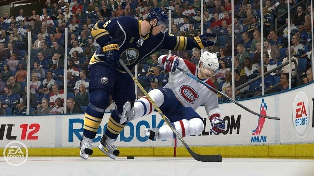 Скриншот из игры NHL 12 - 30