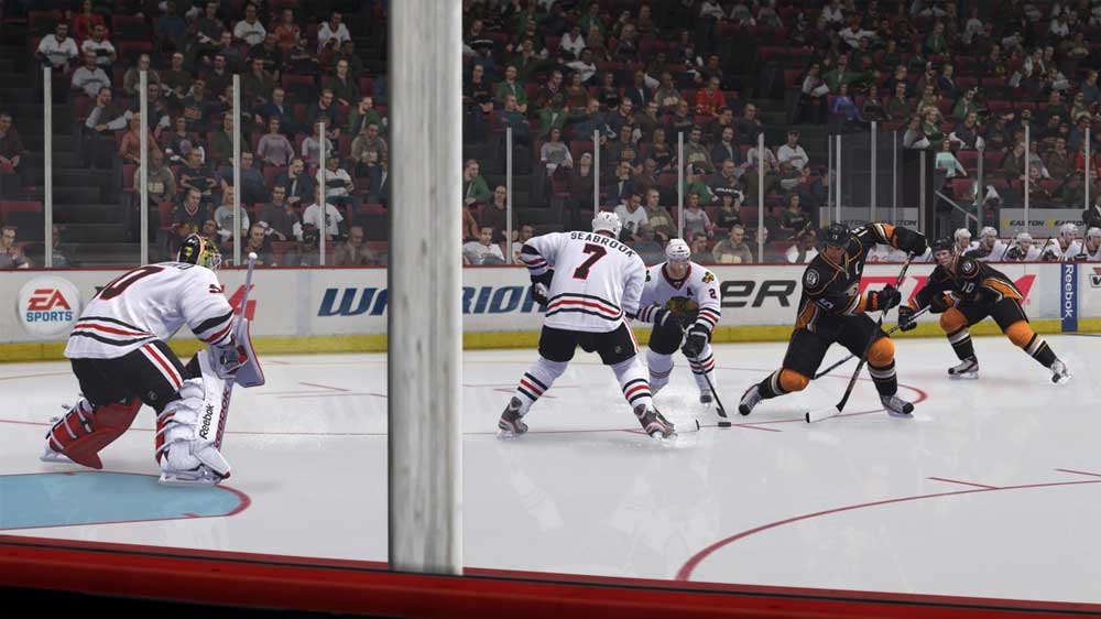 Скриншот из игры NHL 14 - 15