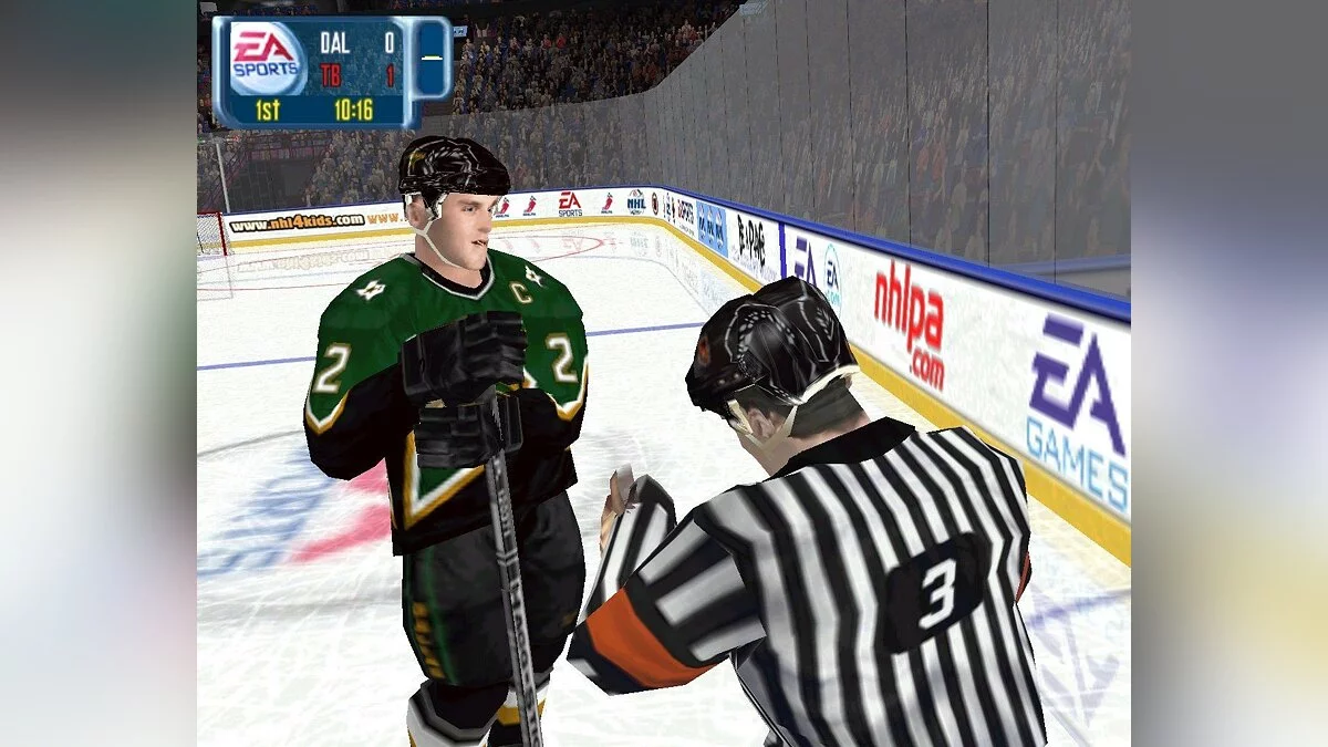 Скриншот из игры NHL 2001 - 3