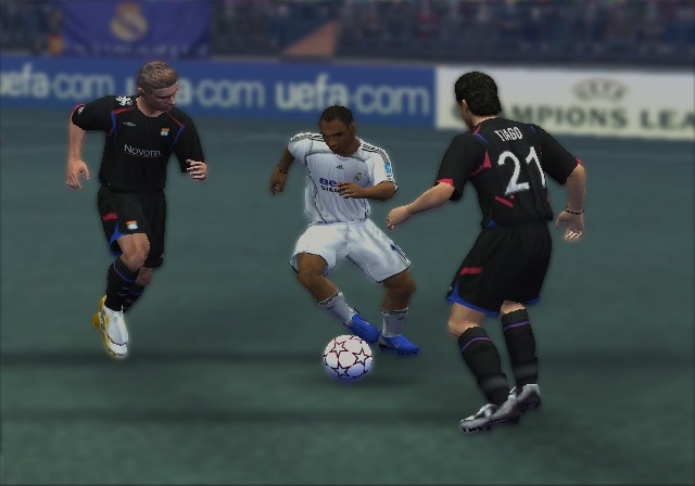 Скриншот из игры UEFA Champions League 2006-2007 - 8