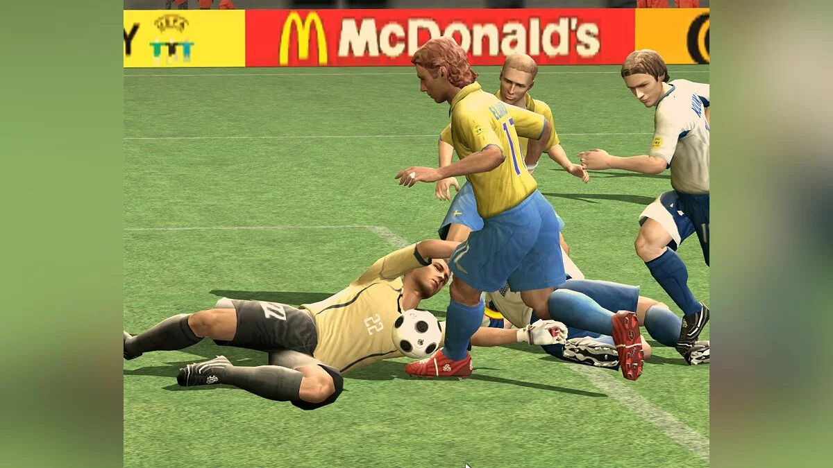 Скриншот из игры UEFA EURO 2008 - 8