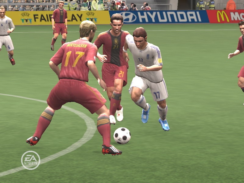 Скриншот из игры UEFA EURO 2008 - 23