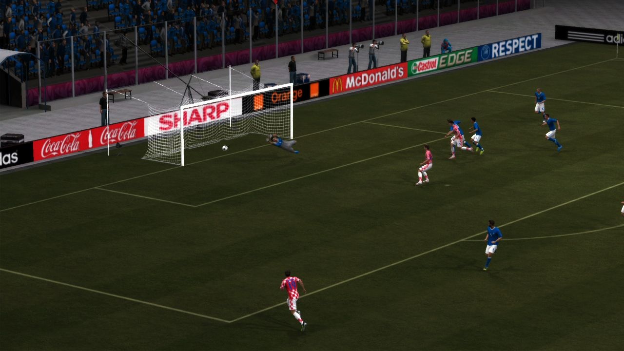Скриншот из игры UEFA Euro 2012 - 71