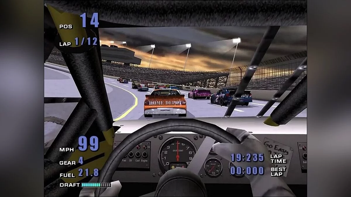 Скриншот из игры NASCAR 2001 - 1