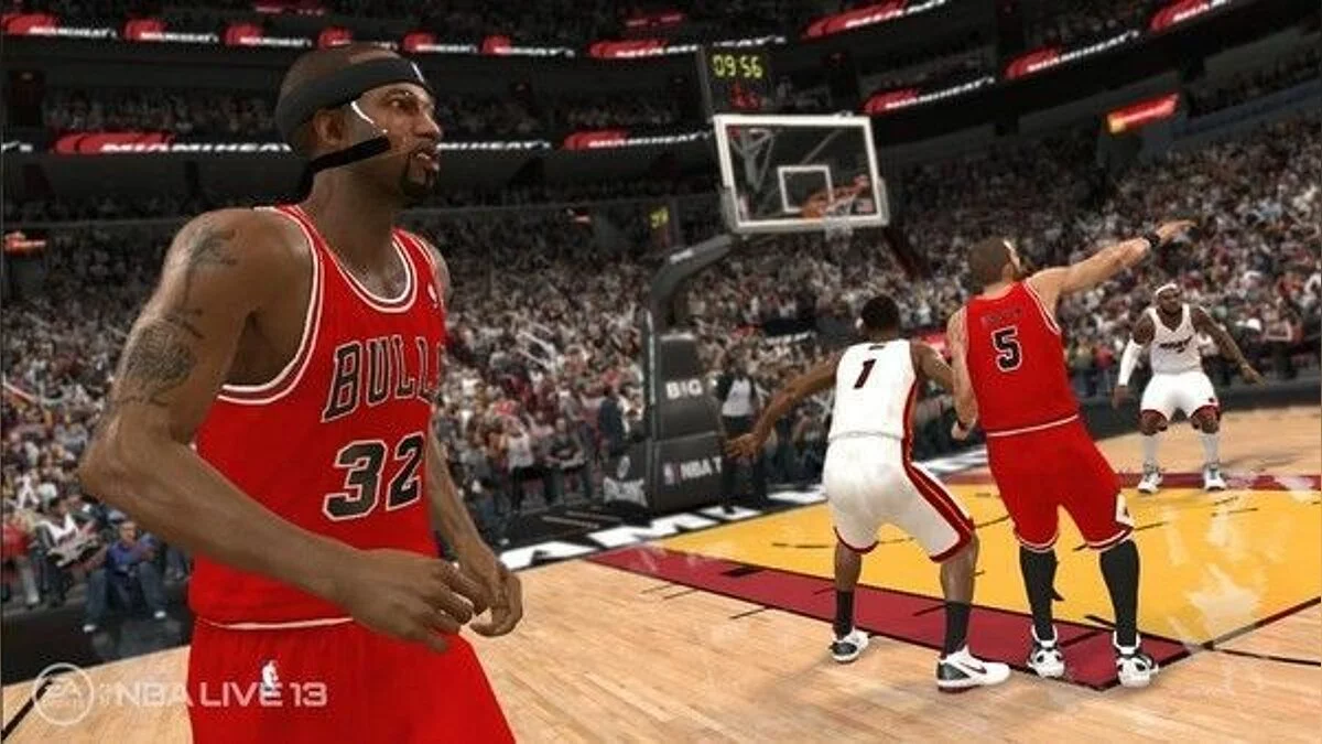 Скриншот из игры NBA Live 13 - 3