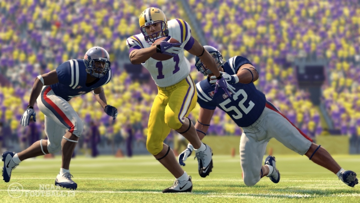 Скриншот из игры NCAA Football 13 - 98