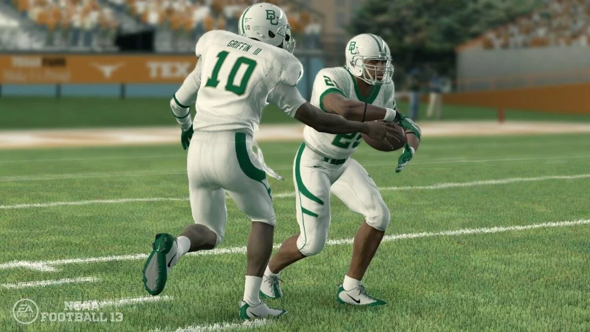 Скриншот из игры NCAA Football 13 - 44