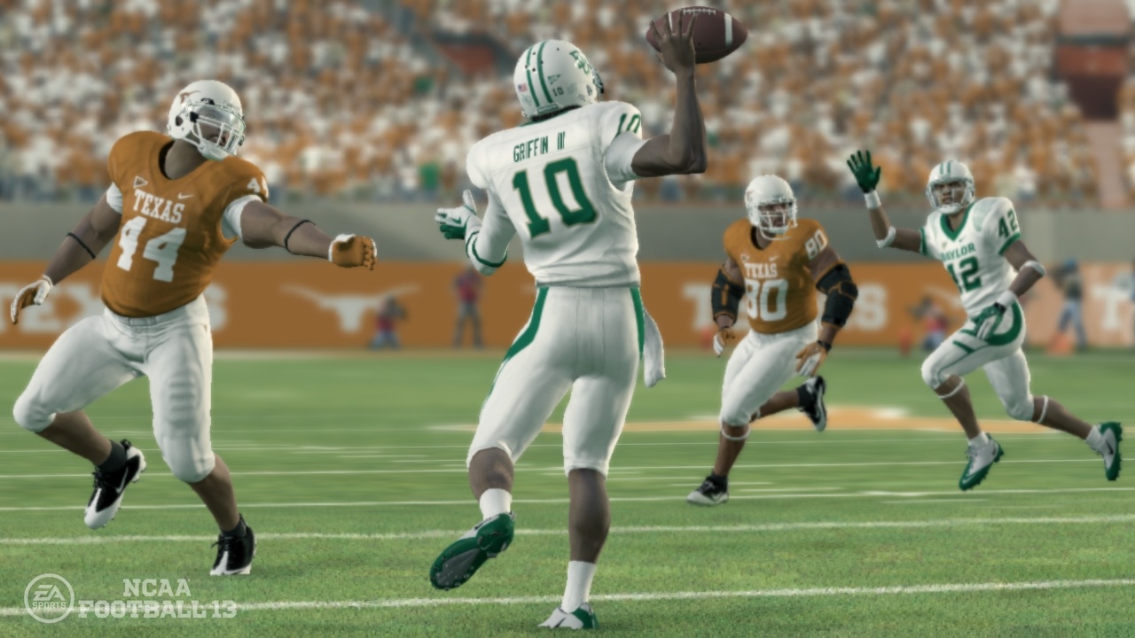 Скриншот из игры NCAA Football 13 - 61