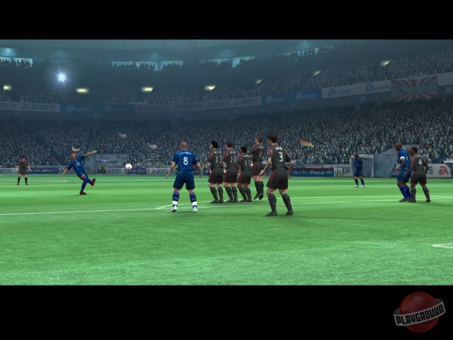 Скриншот из игры UEFA Champions League 2004-2005 - 2