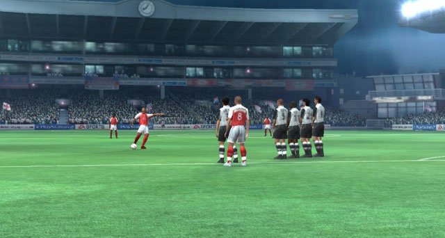 Скриншот из игры UEFA Champions League 2004-2005 - 50