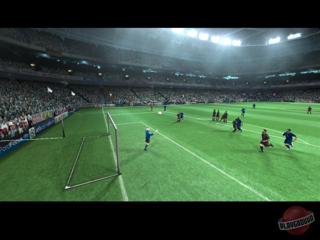 Скриншот из игры UEFA Champions League 2004-2005 - 11