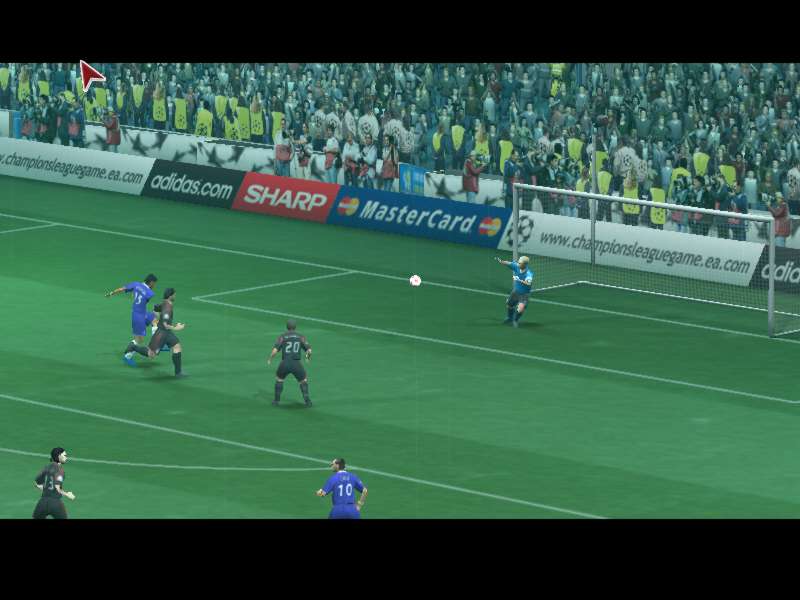 Скриншот из игры UEFA Champions League 2004-2005 - 23
