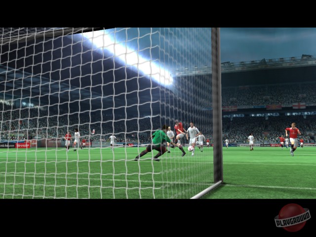 Скриншот из игры UEFA Champions League 2004-2005 - 14