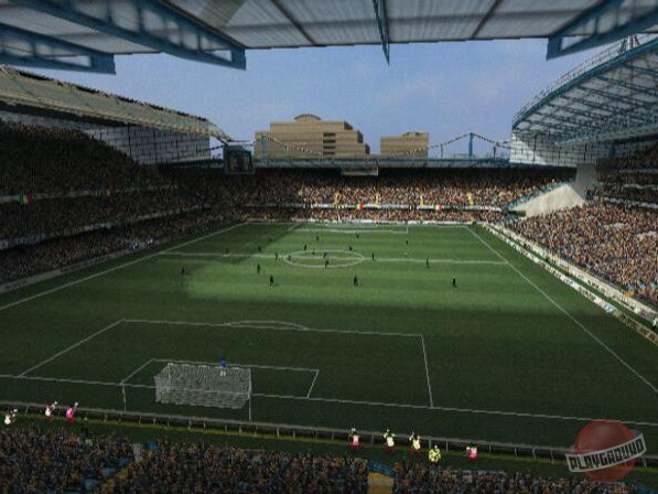 Скриншот из игры FIFA 2004 - 7