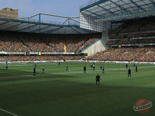 Скриншот из игры FIFA 2004 - 3