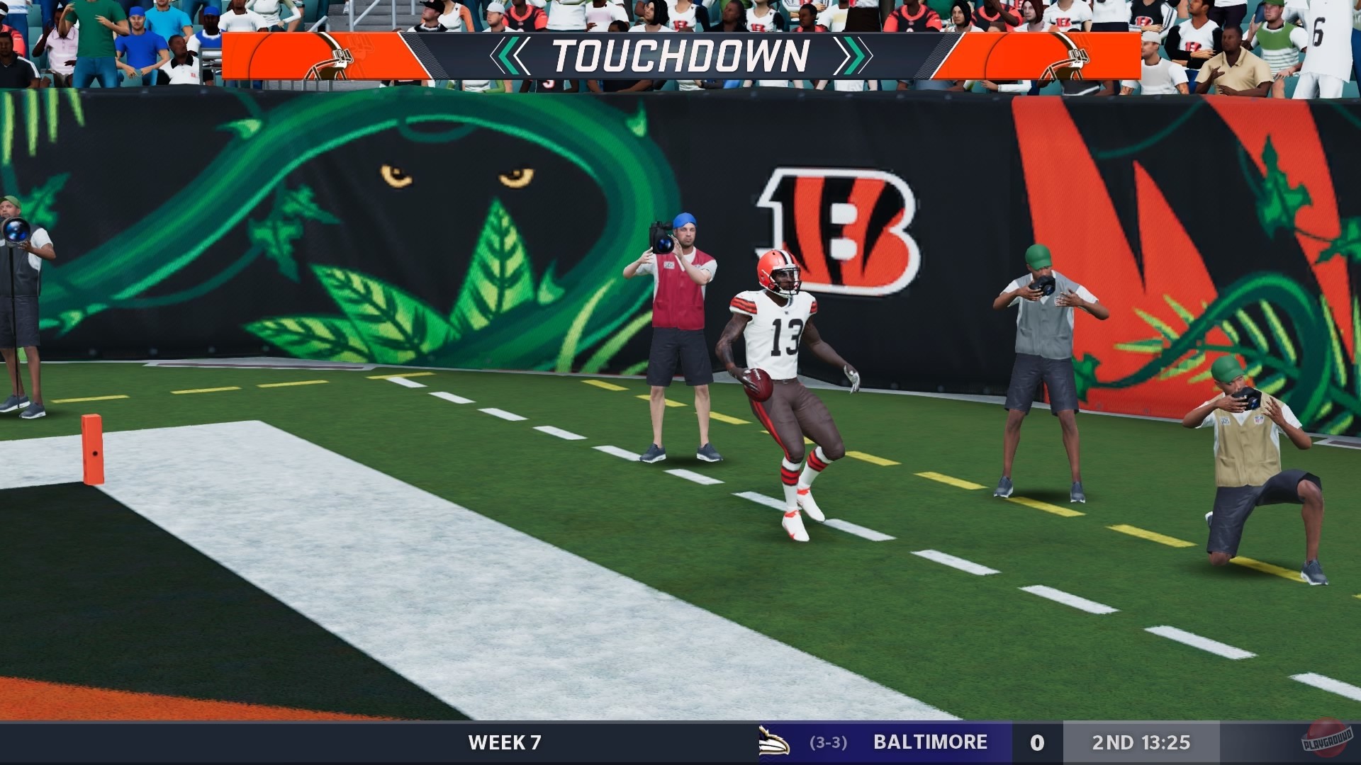 Скриншот из игры Madden NFL 21 - 10