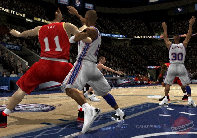 Скриншот из игры NBA Live 2004 - 4