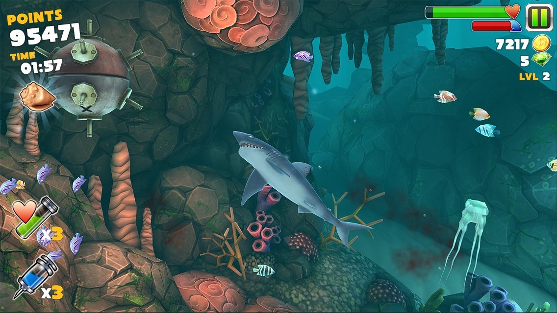 Скриншот из игры Hungry Shark Evolution - 2