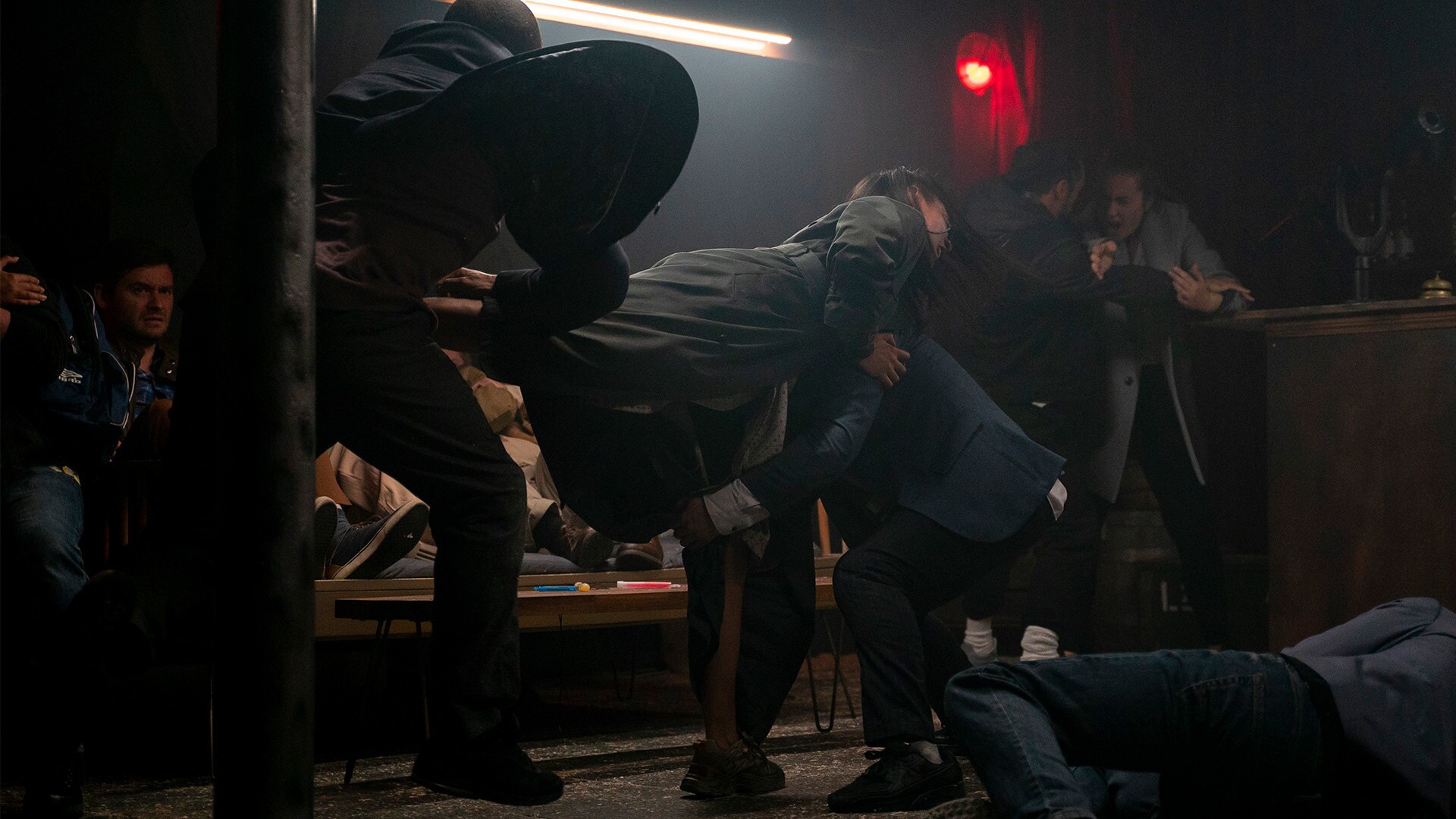 Скриншот из игры Mia and the Dragon Princess - 3