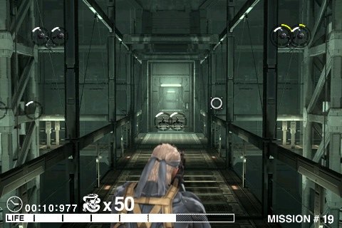 Скриншот из игры Metal Gear Solid Touch - 1