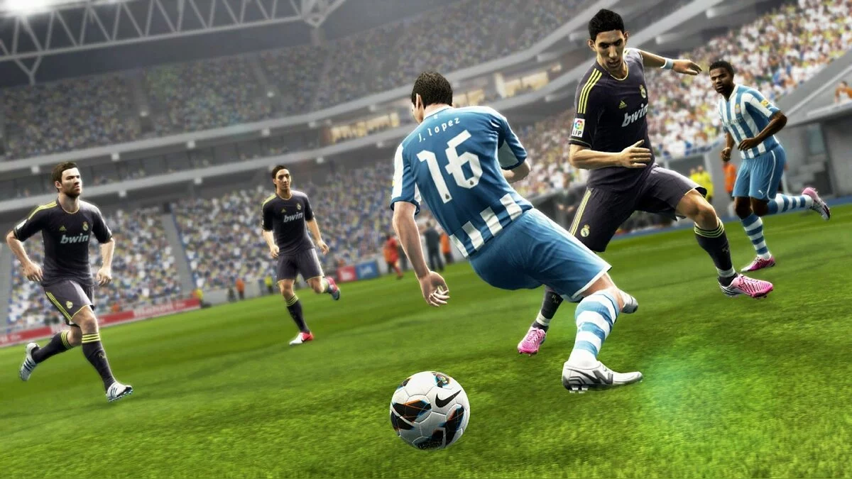 Скриншот из игры Pro Evolution Soccer 2013 - 47